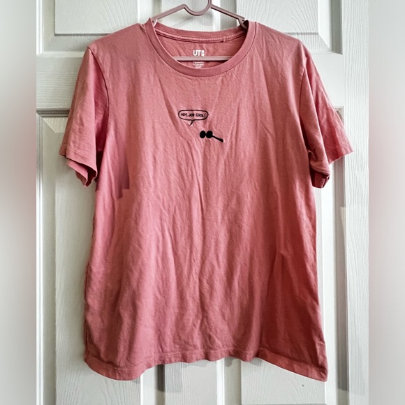 UNIQLO Peanuts Pink T-shirt - Picture 1 of 3